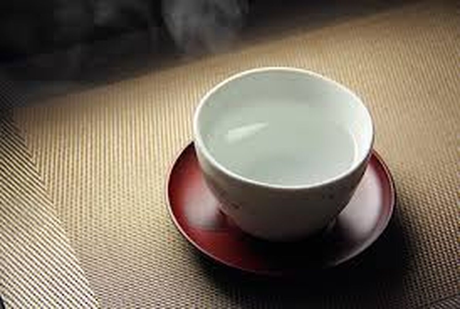 千代田区　半蔵門にある整体院　白湯(さゆ)にちょい足し体ぽかぽか