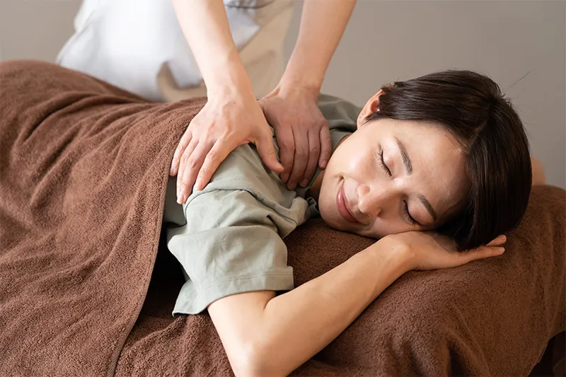 初めてでも安心の施術ステップをご案内